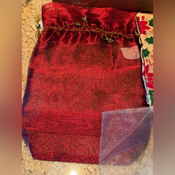 Christmas Gift Bags - Picture 2 of 5
